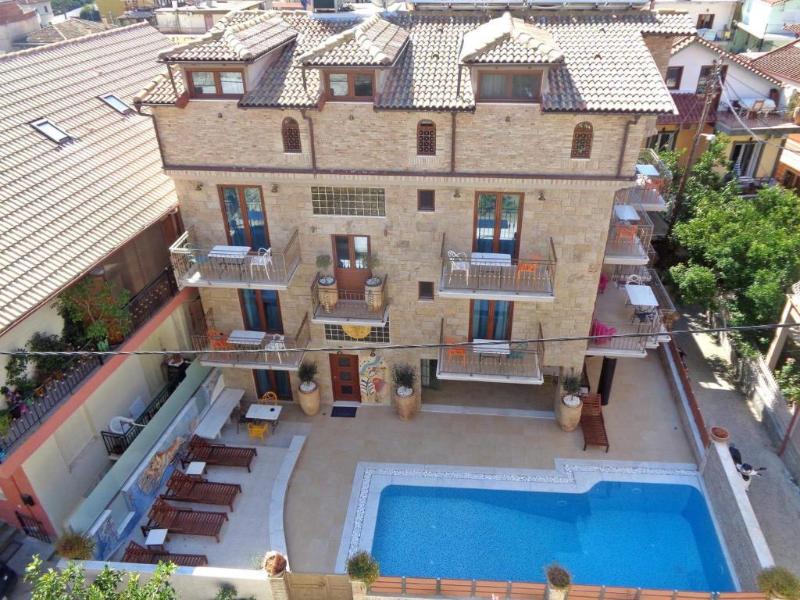 Leda Suites - Genel