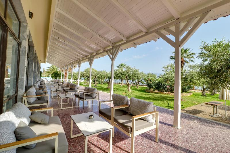 Calamos Beach Family Club Hotel - Bar