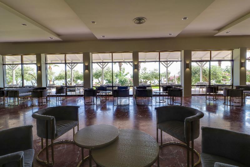 Calamos Beach Family Club Hotel - Lobi