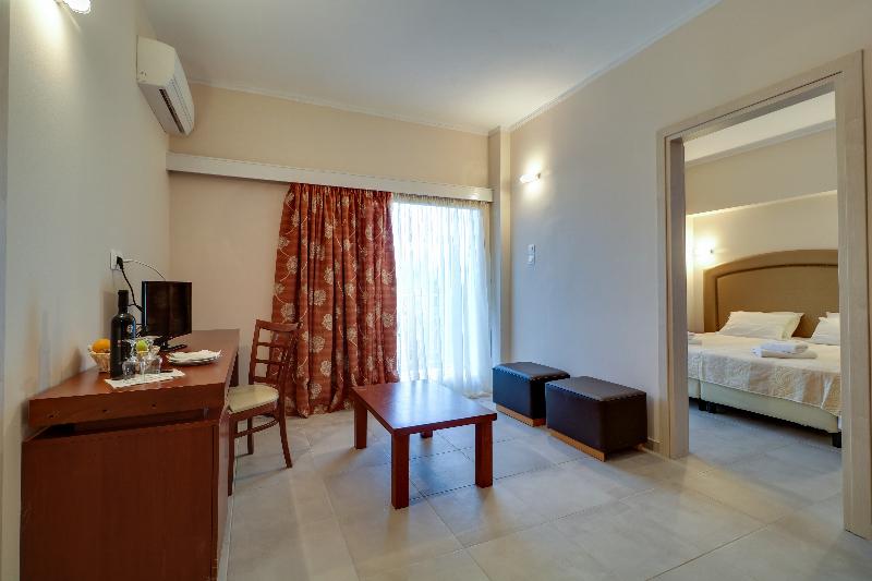 Calamos Beach Family Club Hotel - Oda