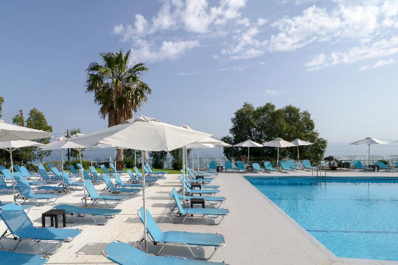 Calamos Beach Family Club Hotel - Havuz
