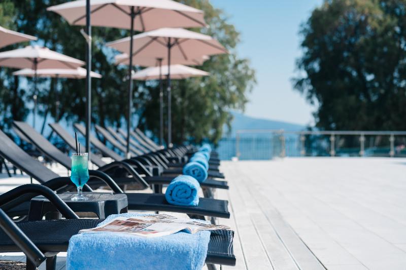 Calamos Beach Family Club Hotel - Havuz