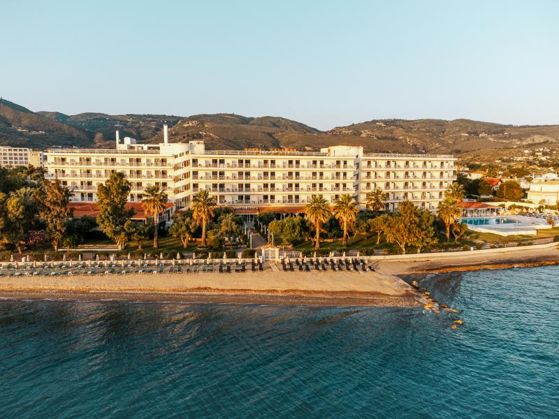 Calamos Beach Family Club Hotel - Plaj