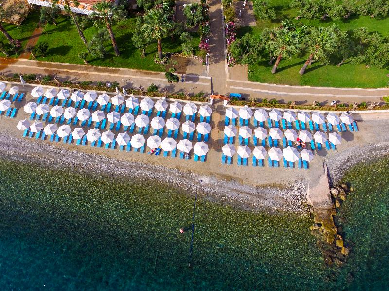 Calamos Beach Family Club Hotel - Plaj
