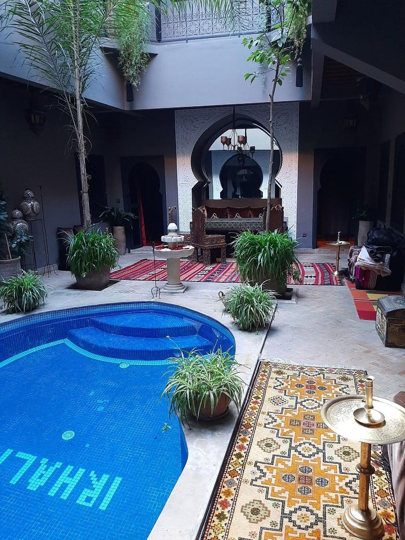 Riad Irhalne - Genel