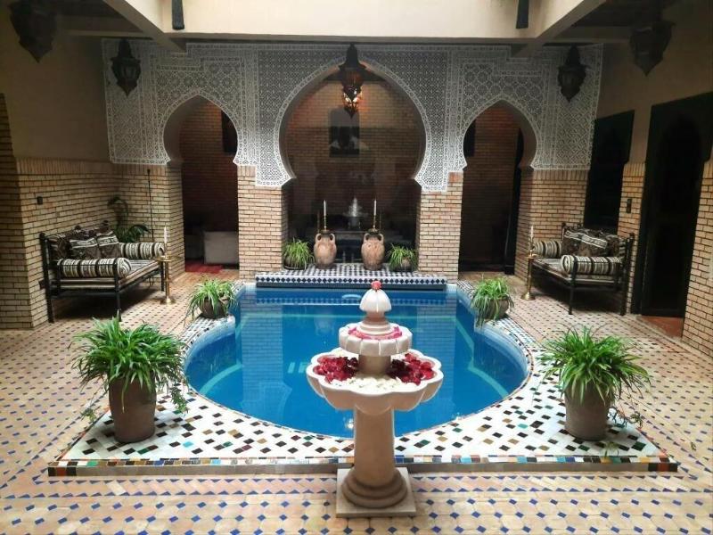 Riad Irhalne - Genel