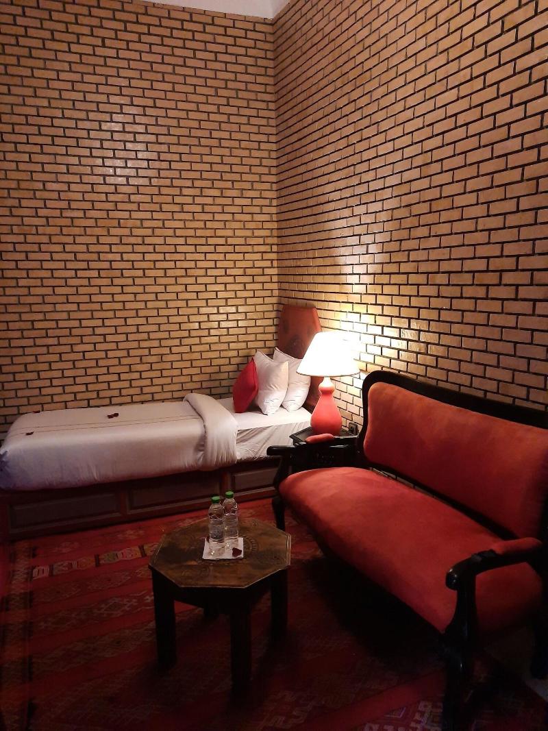 Riad Irhalne - Oda