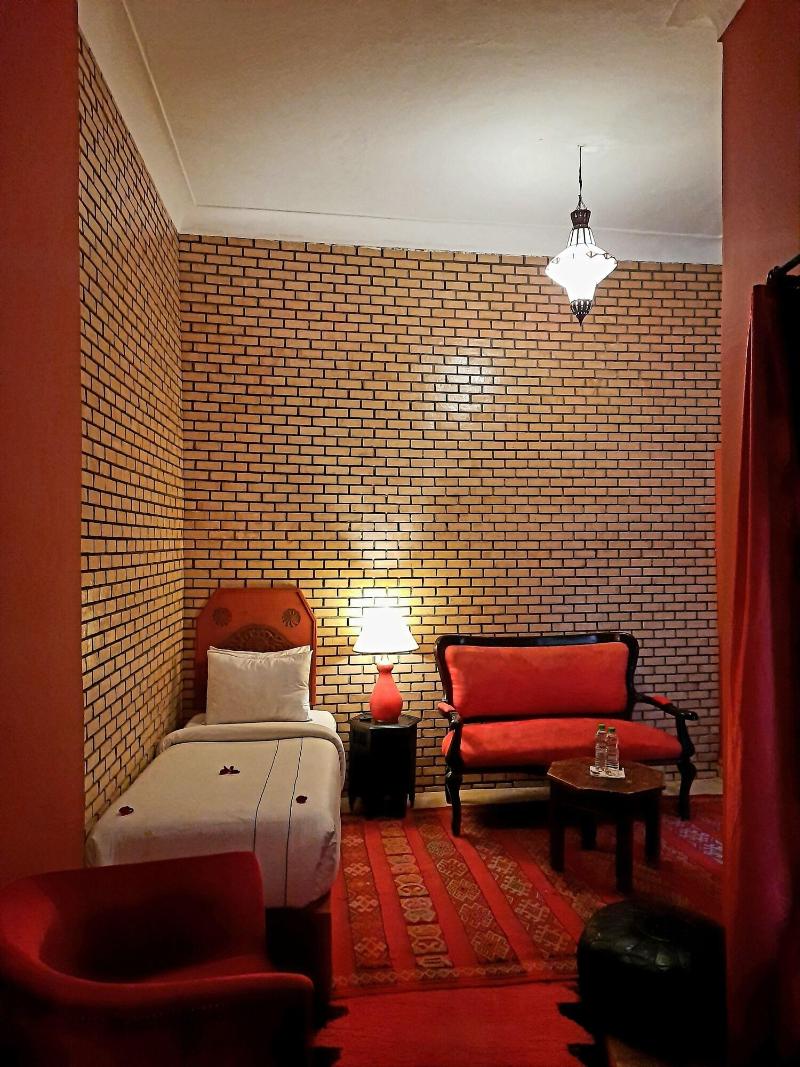 Riad Irhalne - Oda