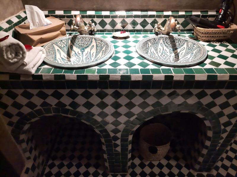 Riad Irhalne - Oda