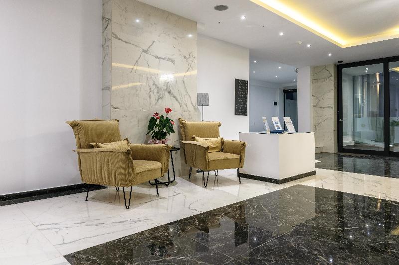 Cavo Orient Beach Hotel & Suites - Lobi