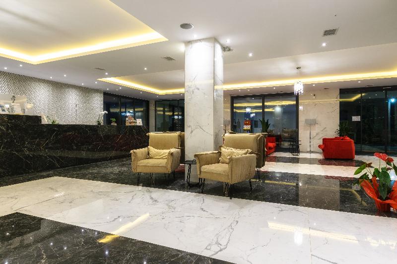 Cavo Orient Beach Hotel & Suites - Lobi