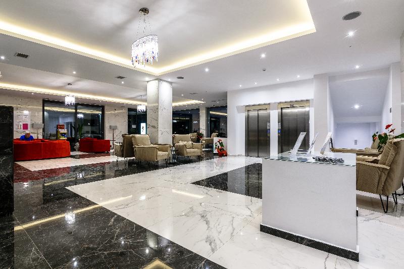 Cavo Orient Beach Hotel & Suites - Lobi