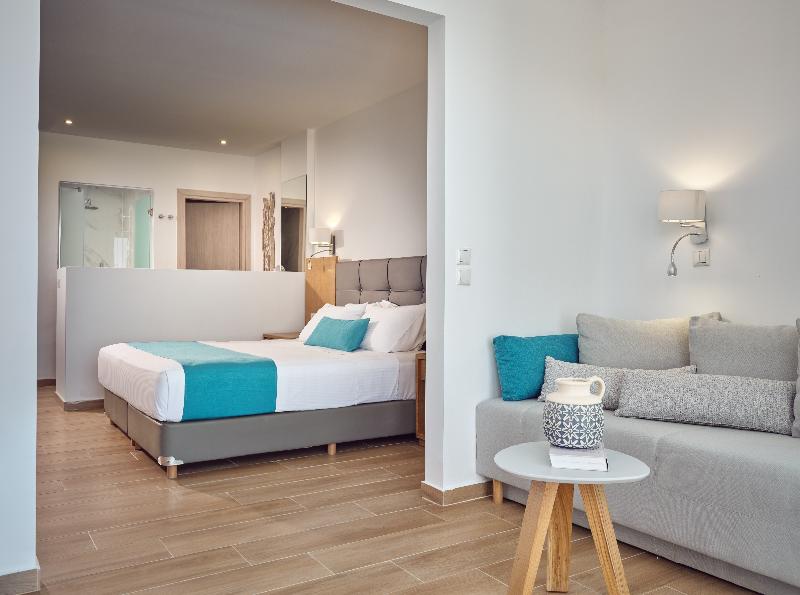 Cavo Orient Beach Hotel & Suites - Oda