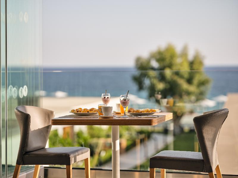 Cavo Orient Beach Hotel & Suites - Restoran