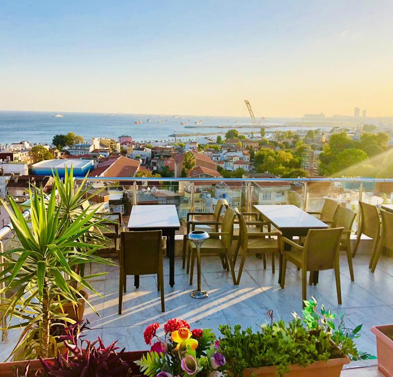 Theodian Hotel - Teras