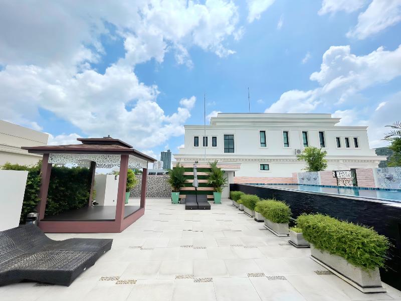 Syama Hana Executive Apartments Thonglor - Havuz