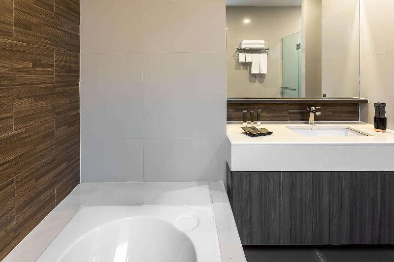 Metropolis Suites Bangkok, Tapestry Collection - Oda