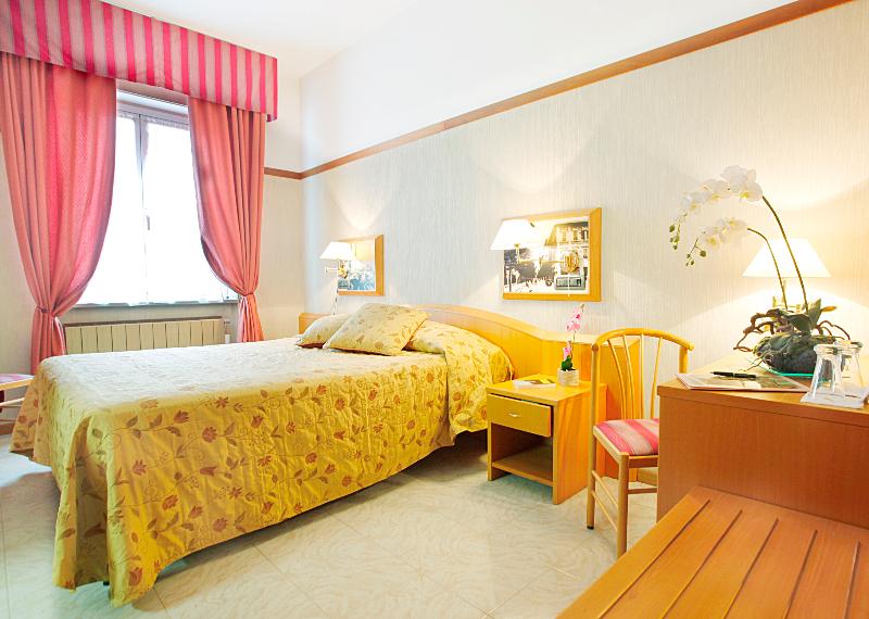Hotel Monte Rosa - Oda