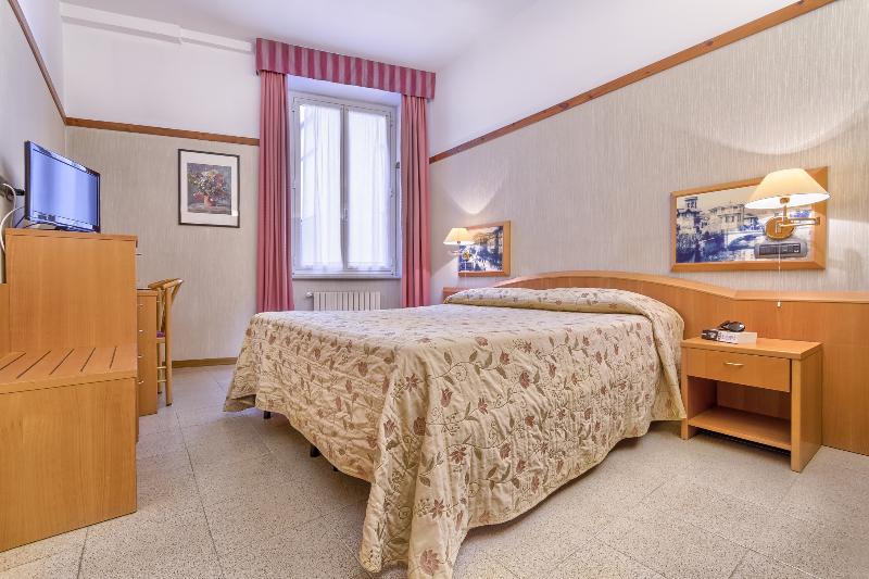 Hotel Monte Rosa - Oda