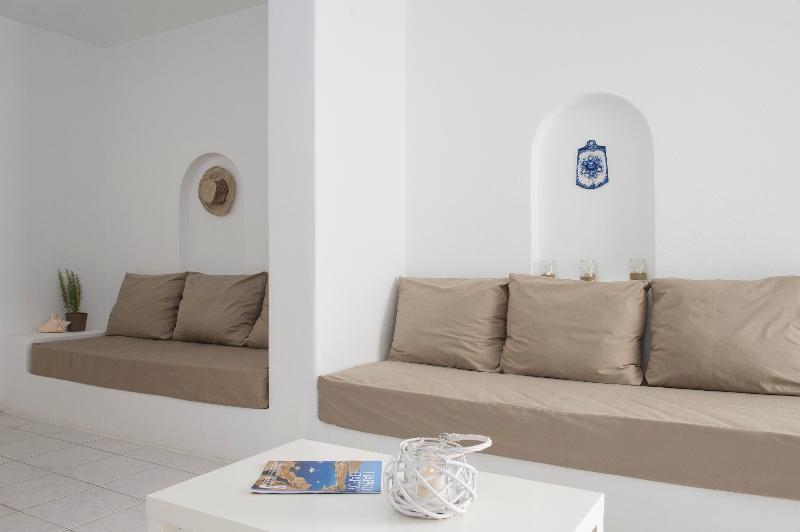 Cleopatra Homes - Oda