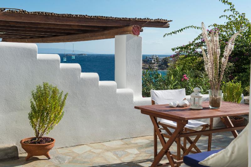 Cleopatra Homes - Oda
