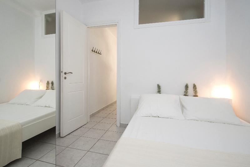 Cleopatra Homes - Oda