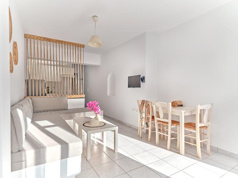 Cleopatra Homes - Oda