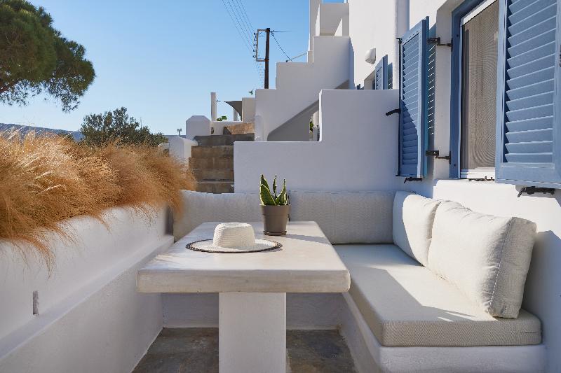 Cleopatra Homes - Oda
