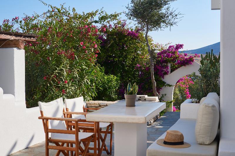 Cleopatra Homes - Oda