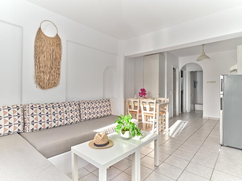 Cleopatra Homes - Oda