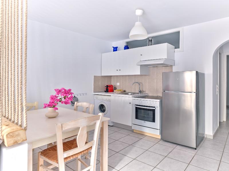 Cleopatra Homes - Oda