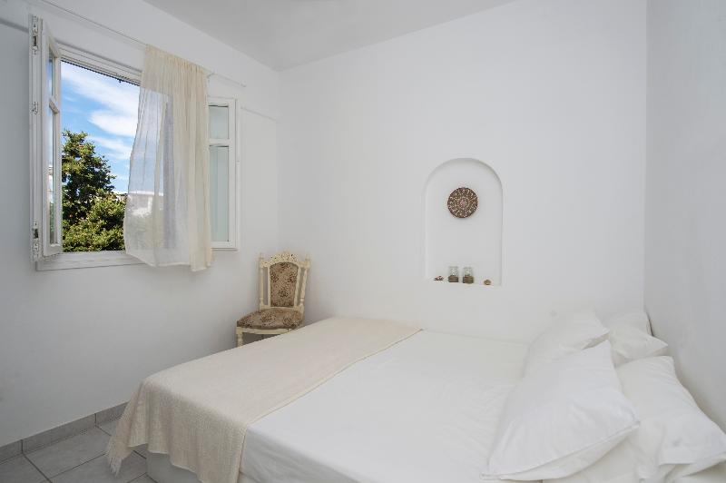 Cleopatra Homes - Oda