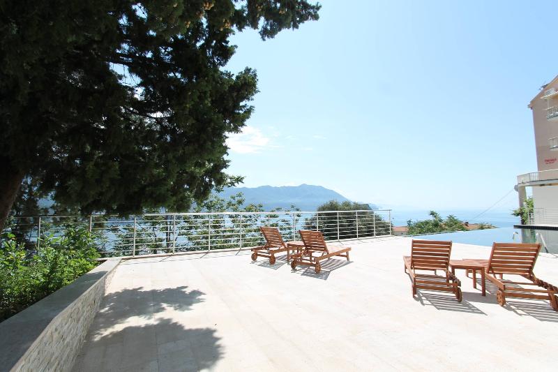 Apartments Aqua Resort - Havuz