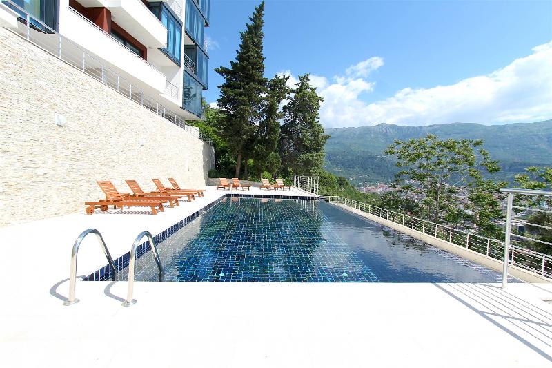 Apartments Aqua Resort - Havuz