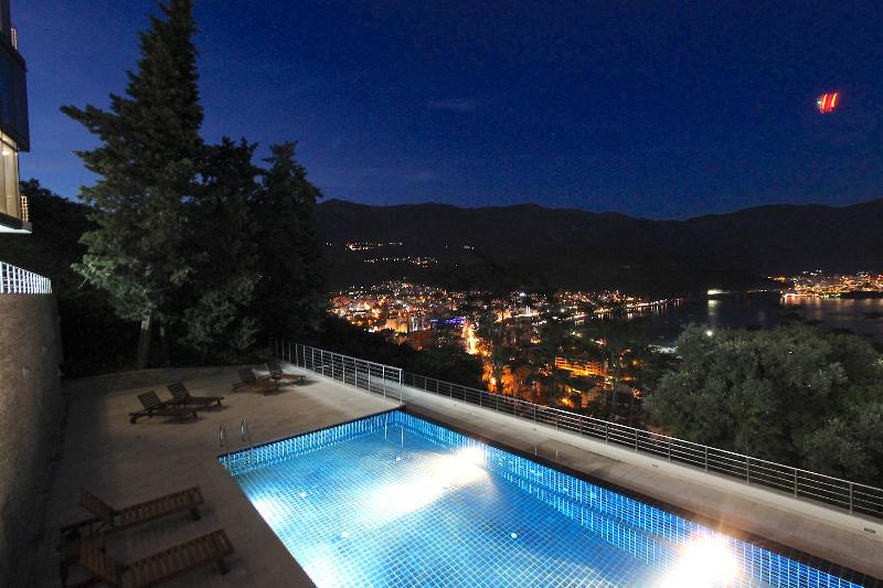 Apartments Aqua Resort - Havuz