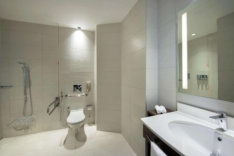 Hampton by Hilton Dubai Airport - Oda