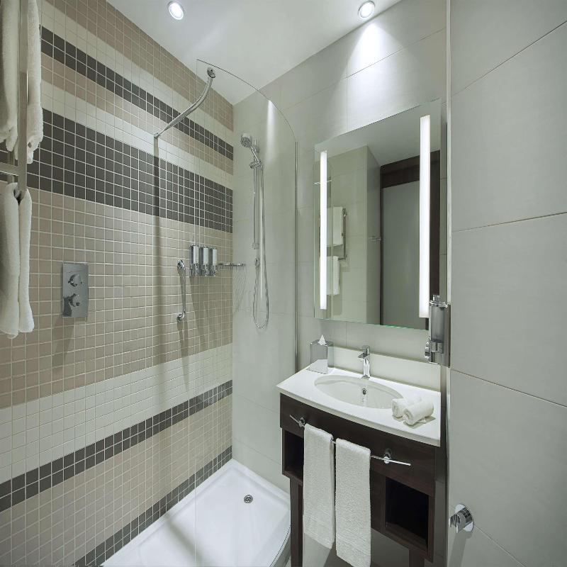 Hampton by Hilton Dubai Airport - Oda
