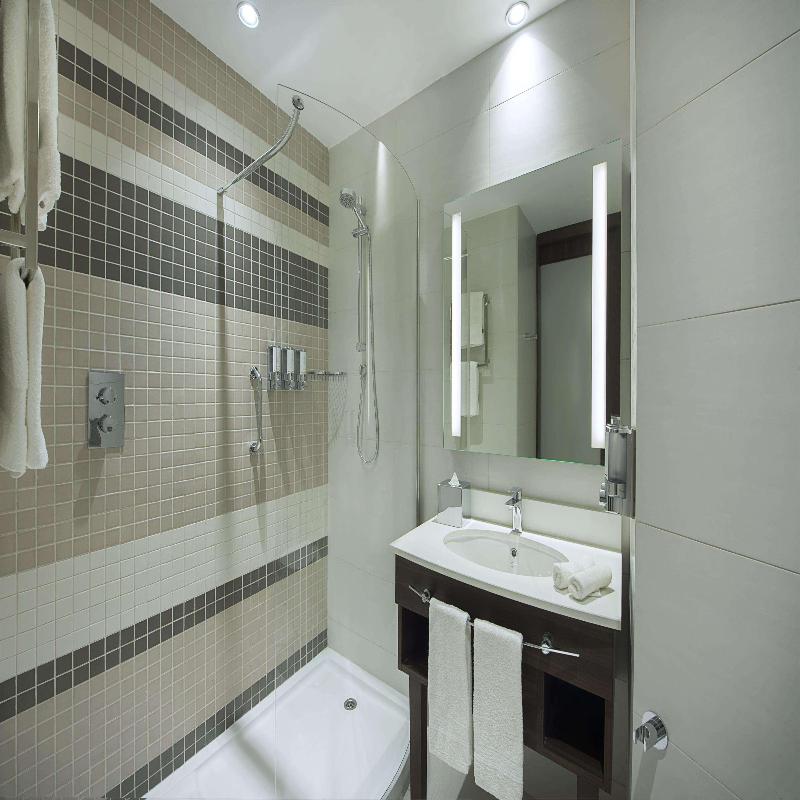 Hampton by Hilton Dubai Airport - Oda