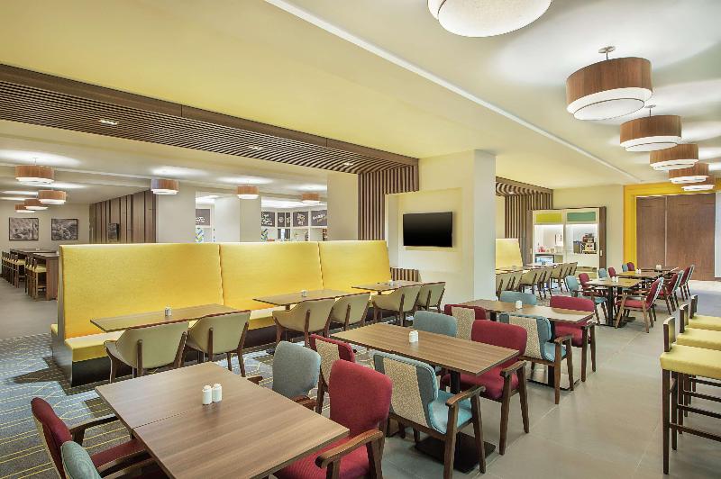 Hampton by Hilton Dubai Airport - Restoran