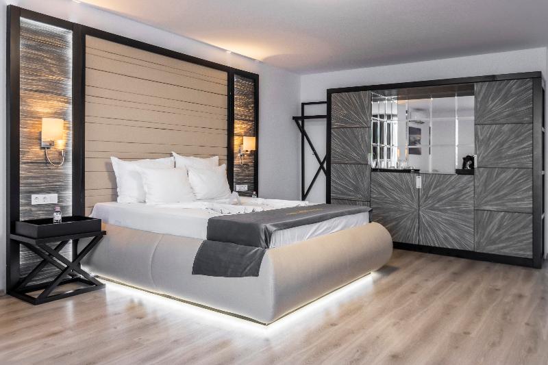Prestige Deluxe Hotel Aquapark Club - Oda