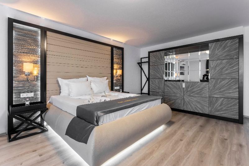 Prestige Deluxe Hotel Aquapark Club - Oda