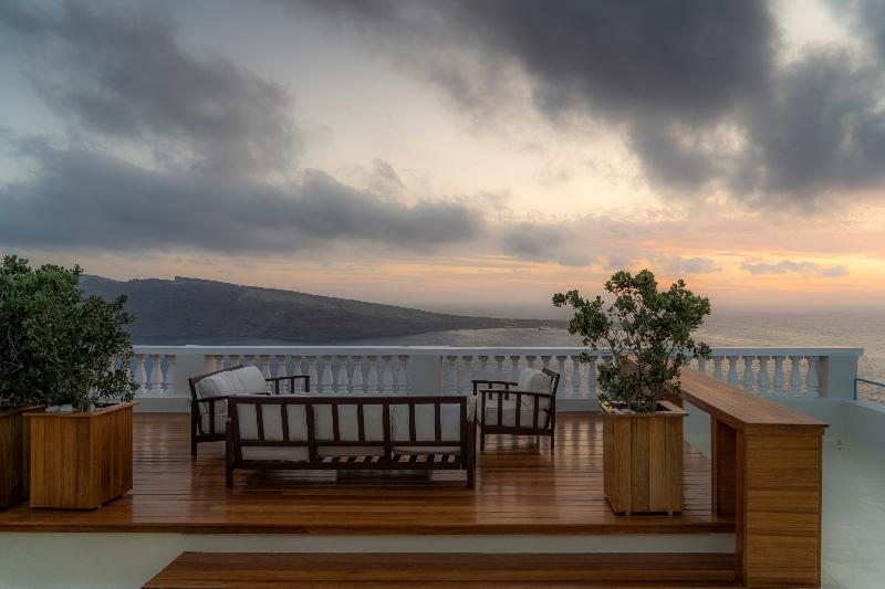 Oia Mansion - Teras