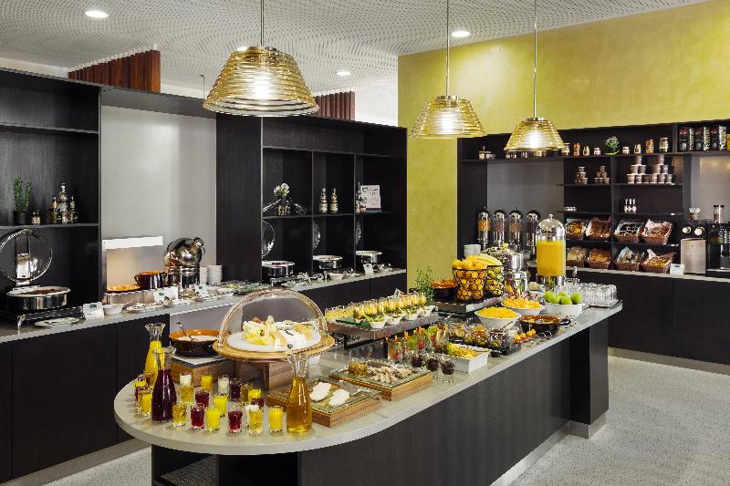 Staybridge Suites Al Khobar - Restoran
