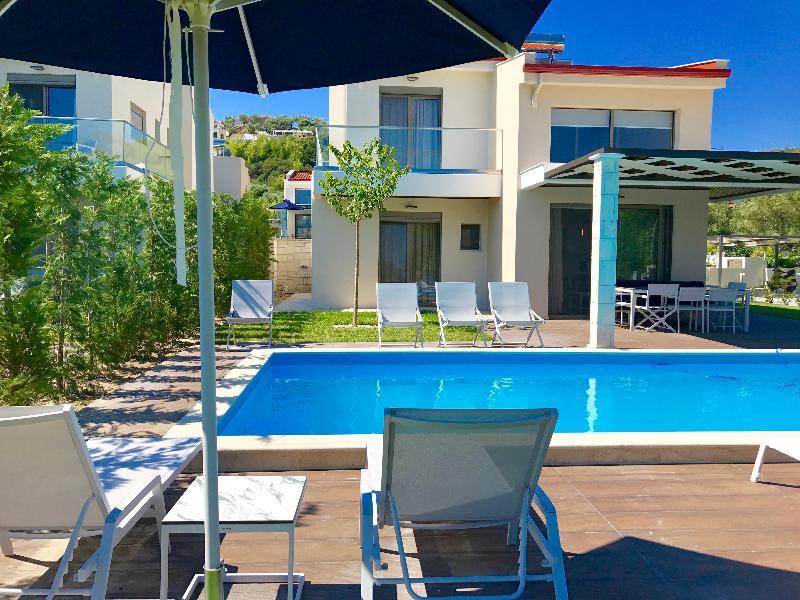 W Villas Halkidiki - Oda