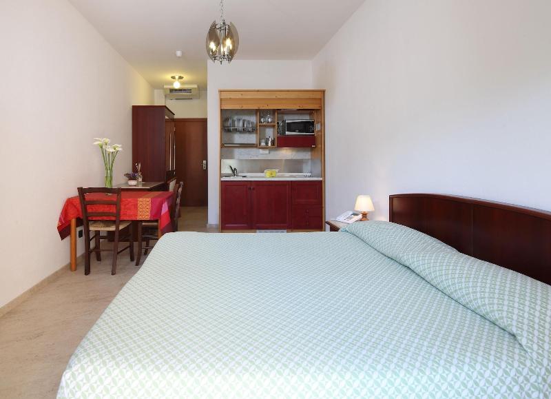 Residence Hotel Kriss - Oda