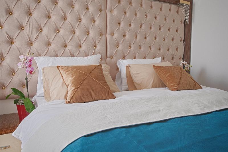New Hotel - Oda