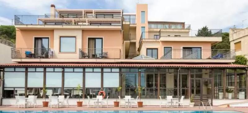 Villa Esperia - Genel