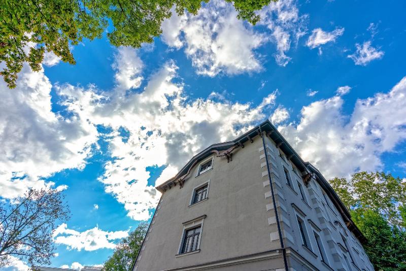 Heritage Hotel Krone - Genel