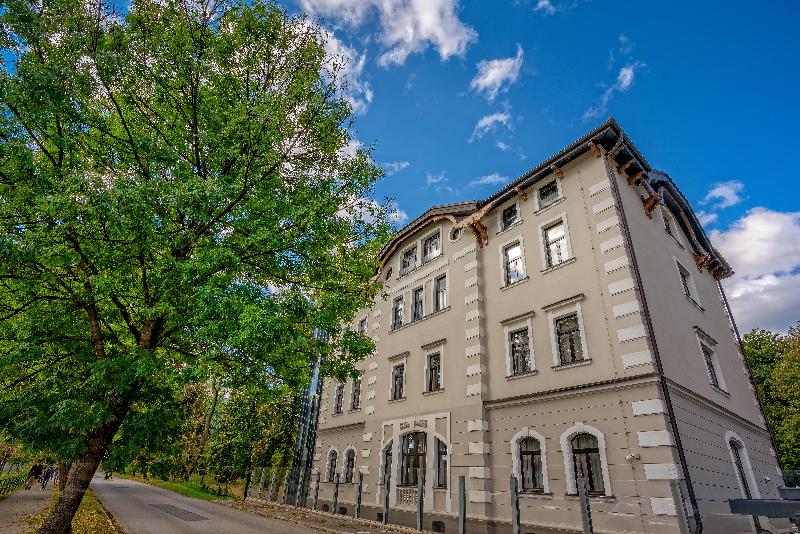 Heritage Hotel Krone - Genel