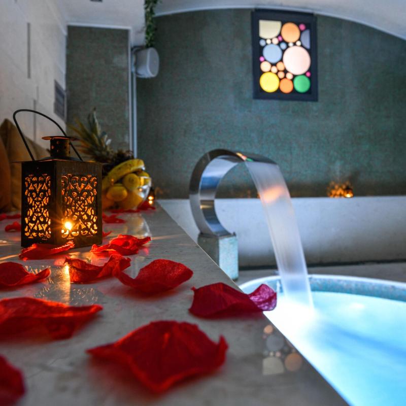 Heritage Hotel Krone - Genel